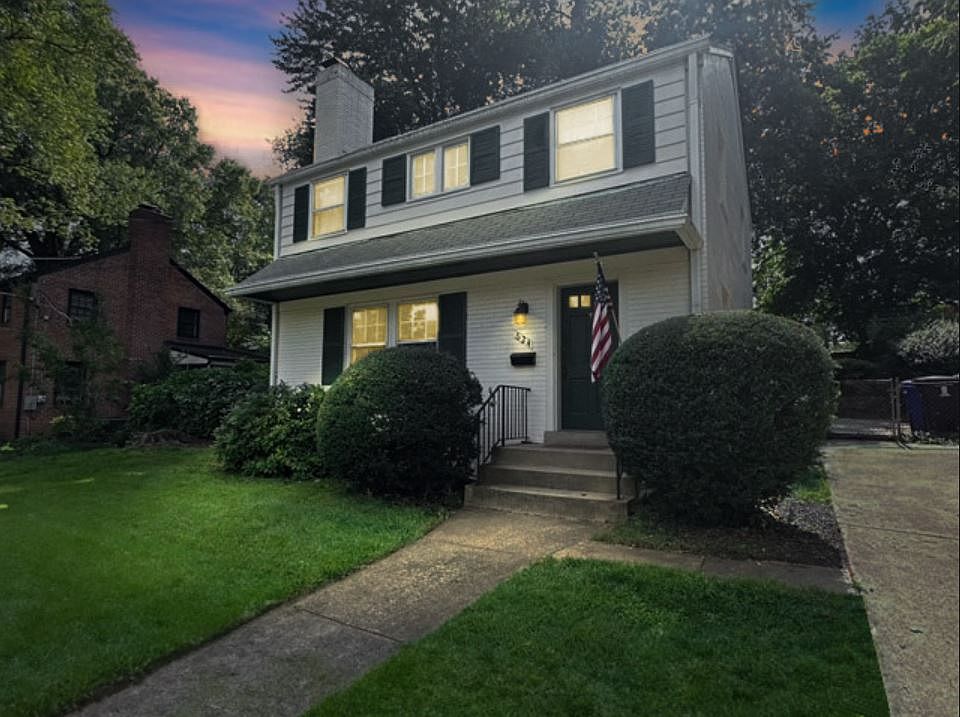 1st image of 624 S George Mason Dr