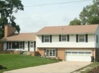 1925 Burton Ave, Waterloo, IA 50703