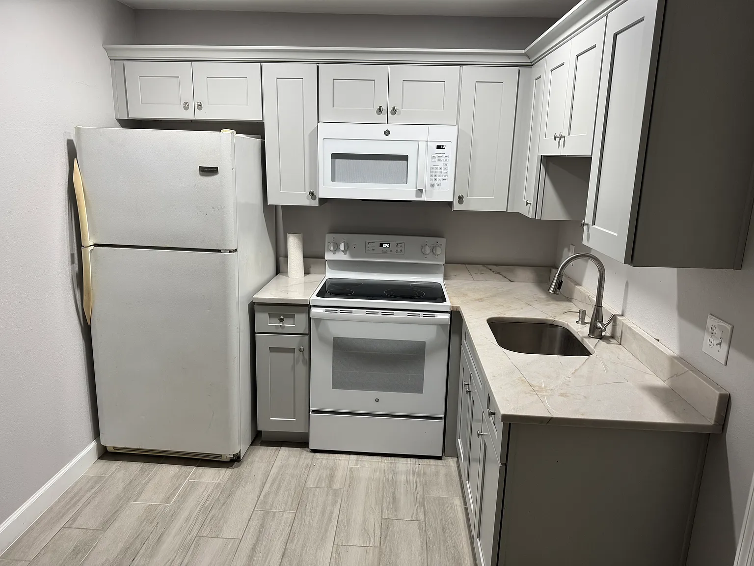 2 bed, 600 sqft, $1,800 — Photo 4