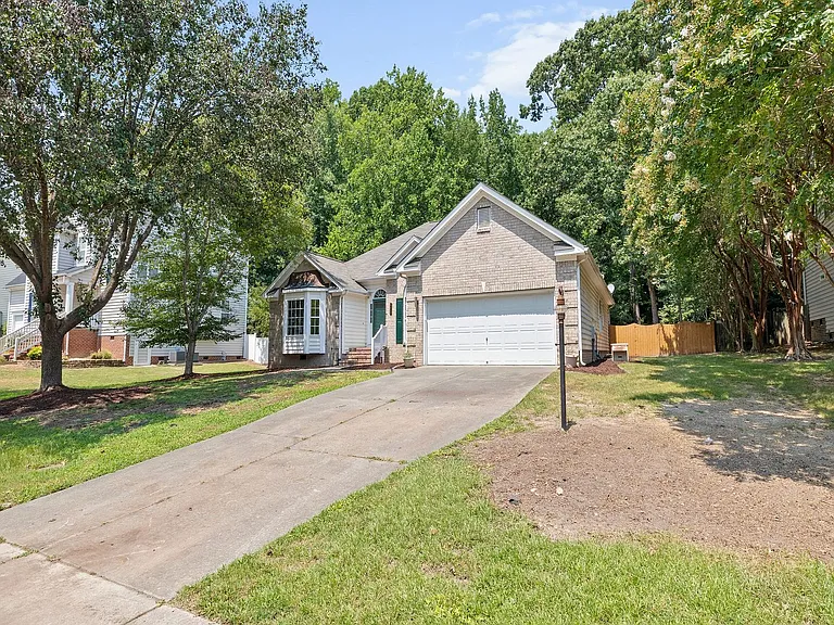 3425 Coach Lantern Ave — Photo 3