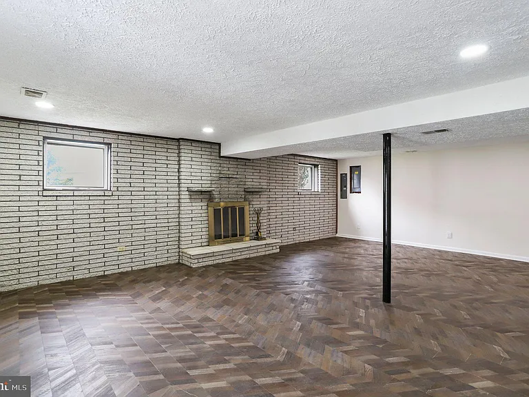 5 Orchard Pl — Photo 29