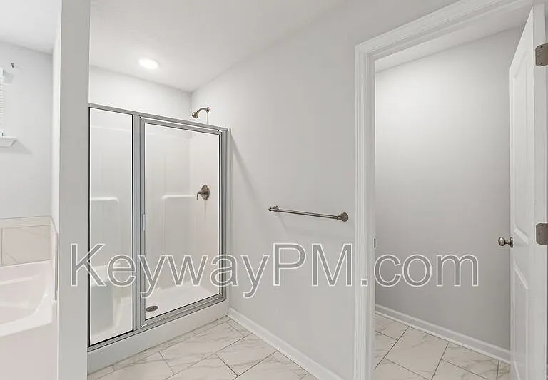 165 Dublin Loop — Photo 11