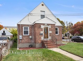 47 W End Ave, Valley Stream, NY 11580