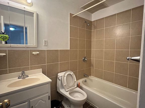 5th image of 11-63 129th St Floor 1