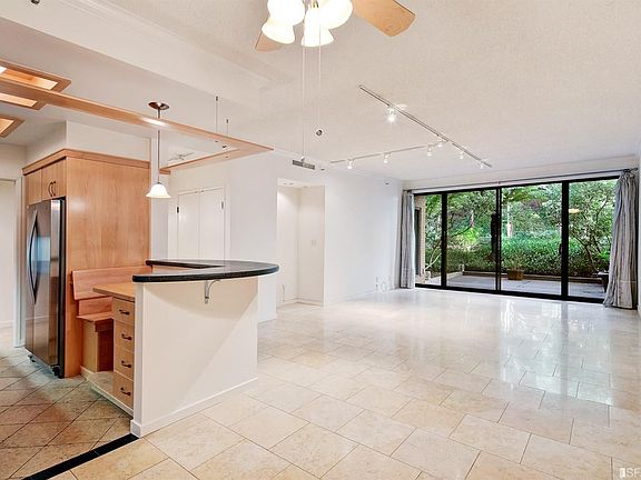 3rd image of 101 Lombard St APT 110W