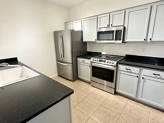4th image of 11260 N 92nd St APT 1032