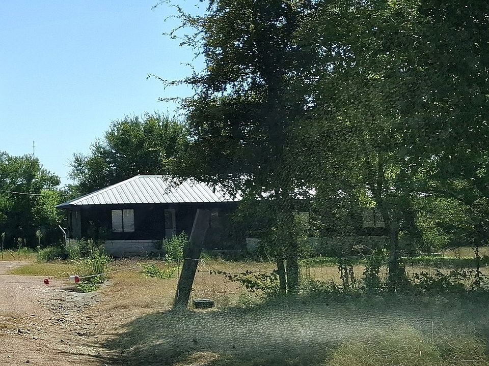 2nd image of 4203 Lower Troy Rd