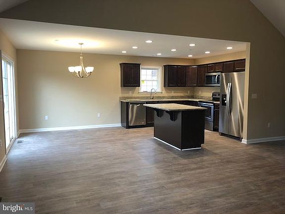 4th image of 119 Chelsea Ann Ln
