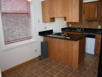 3rd image of 3527 N Sheffield Ave APT 3