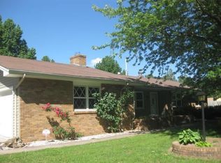 2529 E Rockhurst St, Springfield, MO 65802