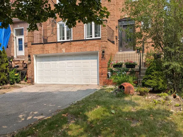 26 Janesville Rd, Vaughan, ON L4J 6Z9