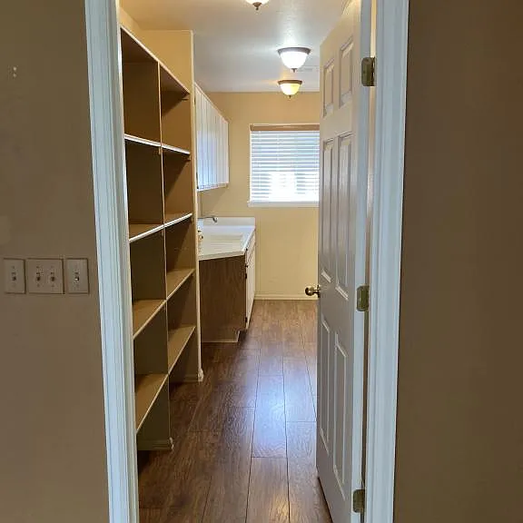 929 Nadia Way — Photo 12