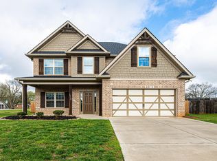 1218 Mary Katherine Dr, Maryville, TN 37804