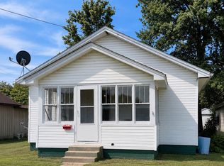 1803 Market St, Metropolis, IL 62960