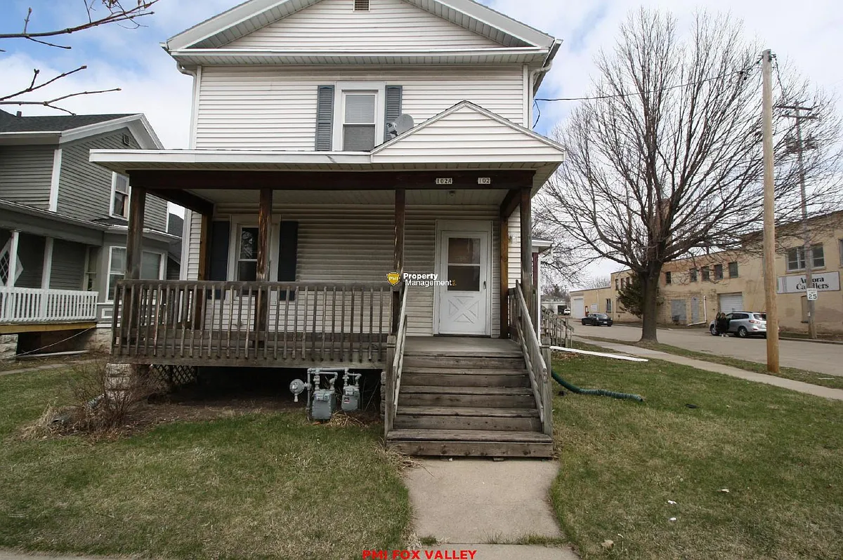Building Photo - 102 W Irving Ave #UPPER
