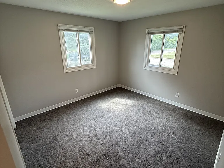 1014-1028 Shagbark Dr #4 — Photo 6