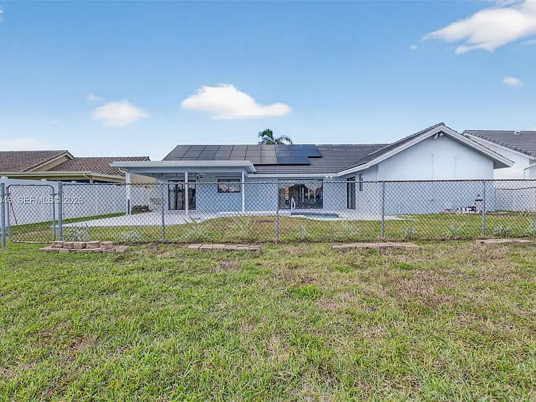6043 Sunberry Cir — Photo 22