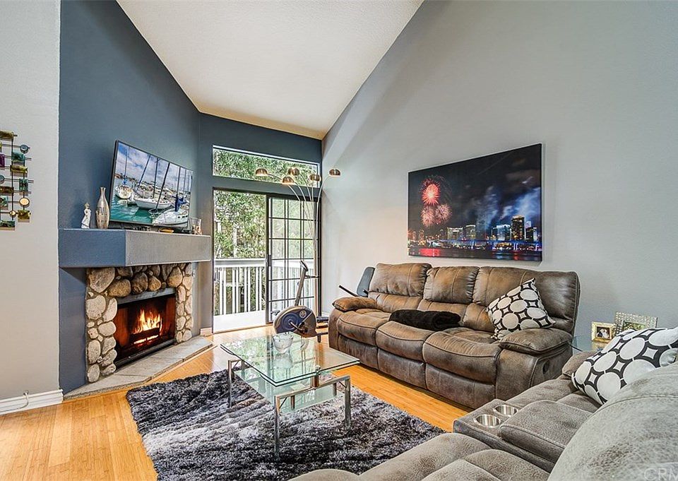 2nd image of 20322 Portview Cir Unit 204