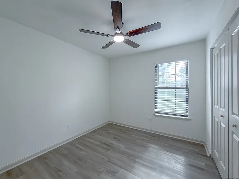 2059 Little River Ln — Photo 17