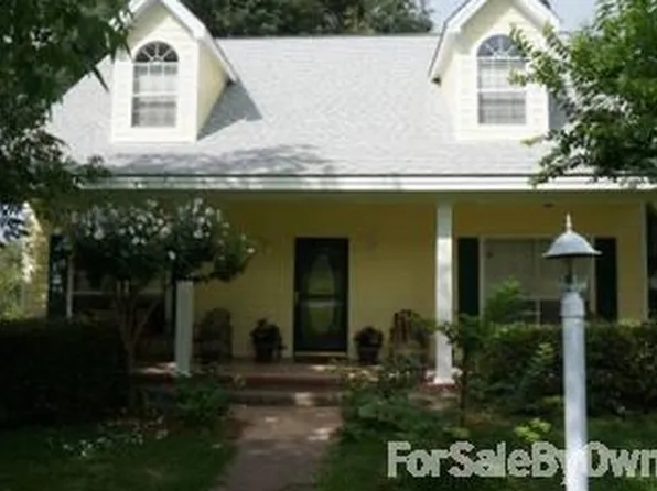 11 Skyline Dr, Coldspring, TX 77331