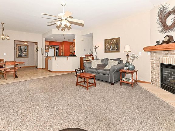 3rd image of 537 Fairview CIRCLE #A
