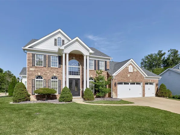 1947 Terrimill Ter, Chesterfield, MO 63017