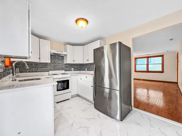 204 Bremen St #3, Boston, MA 02128