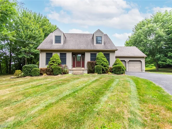 43830 Crestview Rd, Columbiana, OH 44408