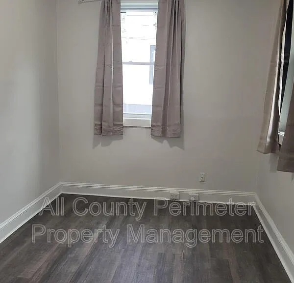 3722 Piedmont Dr — Photo 4