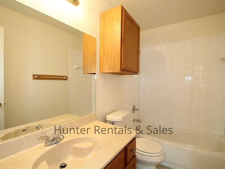2809D Leroy Cir — Photo 17