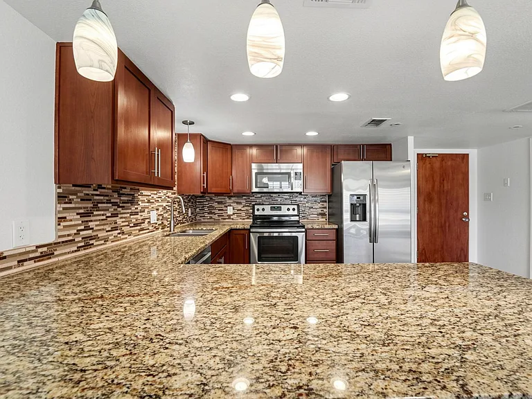 7850 E Camelback Rd #102 — Photo 10