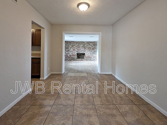 4th image of 3026 Rogero Rd