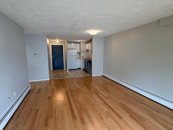 4th image of 41 South St APT 4