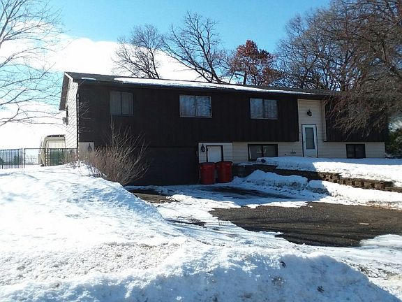 3rd image of 3840 225th Ln NW