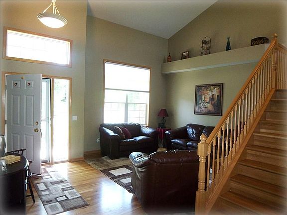 3rd image of 17540 49th Ave N