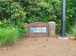 Riverstone Commons Cir, Canton, GA 30114