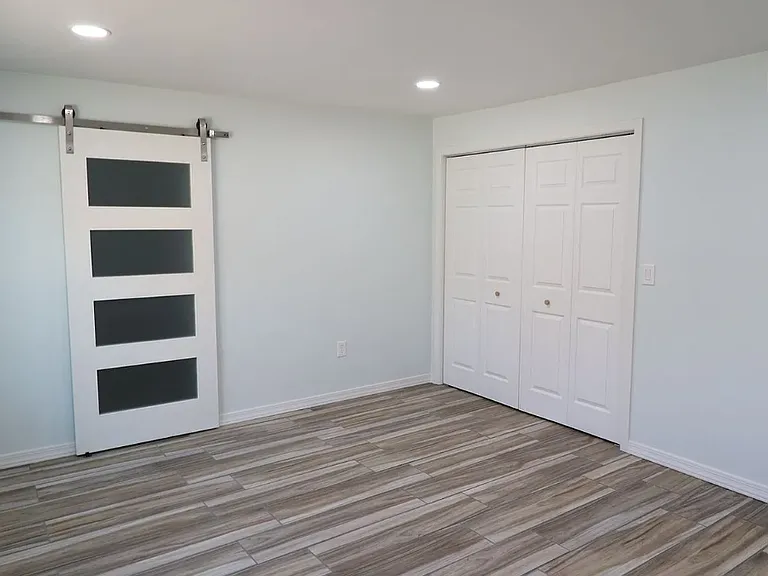 202 W Laguna St — Photo 11