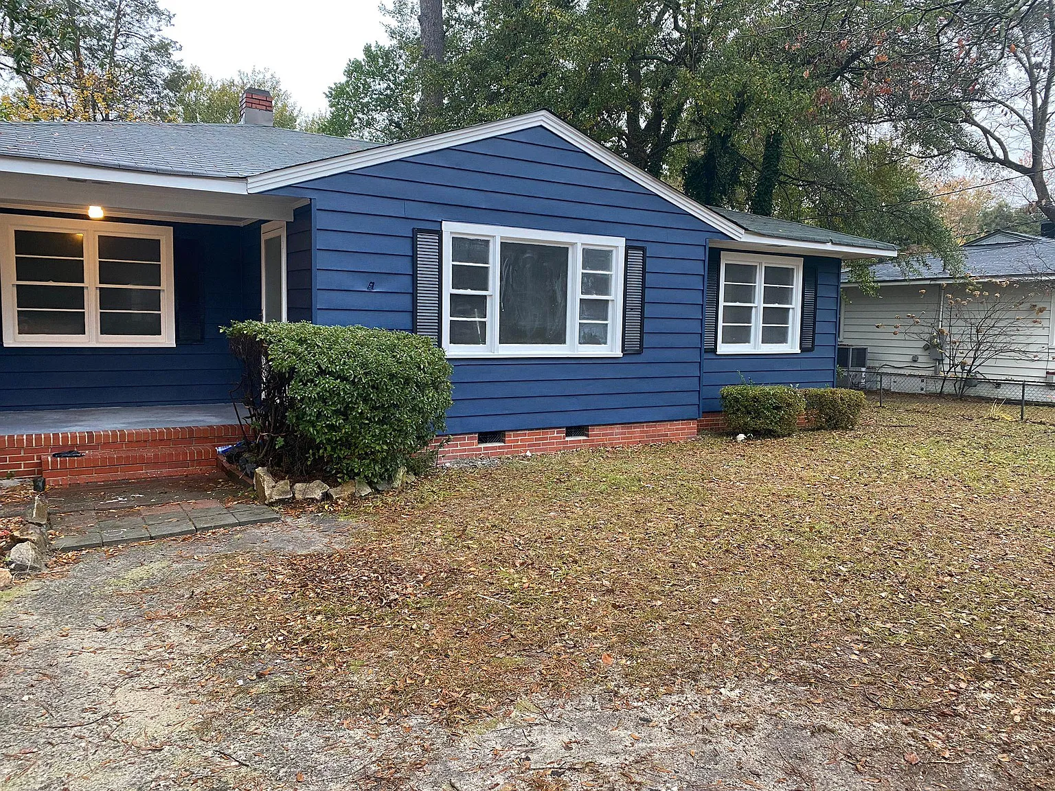 3 bed, 1100 sqft, $1,450 — Photo 1