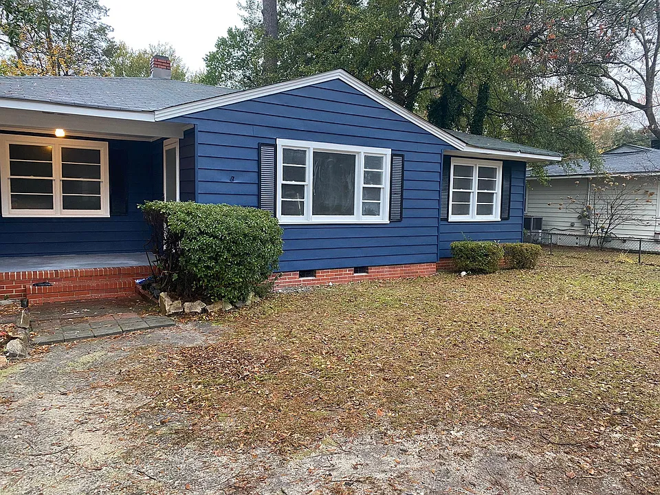 814 Poplar Dr