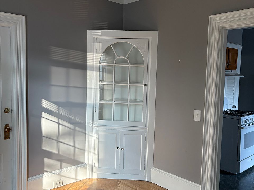 1st image of 117 Centre St #1