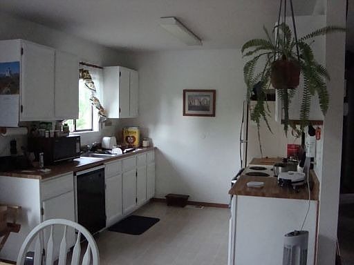 3rd image of 2904 Highwood Dr