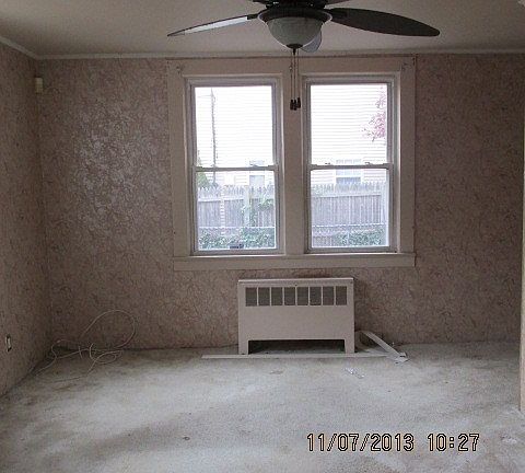 5th image of 76 W 11th St