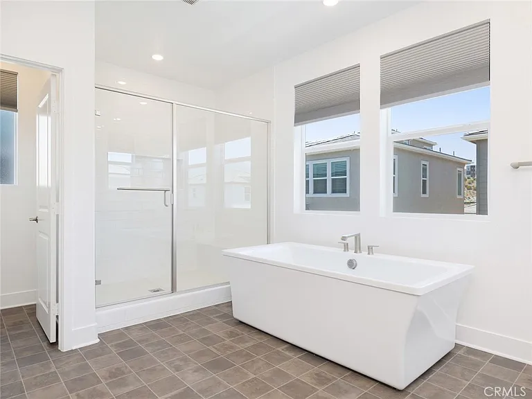 27399 Fox Den Pl — Photo 37