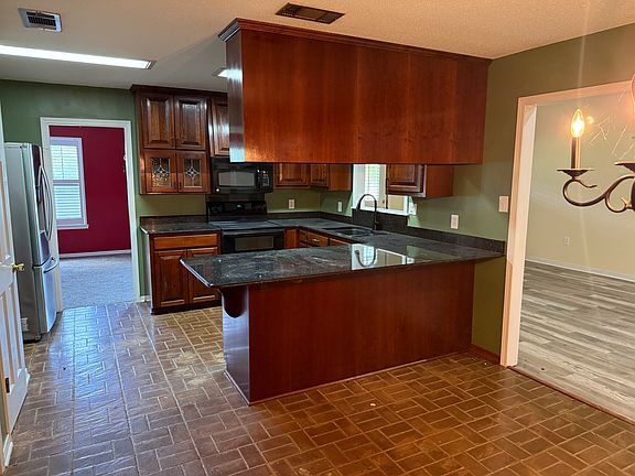 3rd image of 517 Hartley Rd