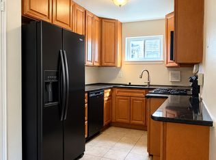 222 2nd St APT 2, Hackensack, NJ 07601