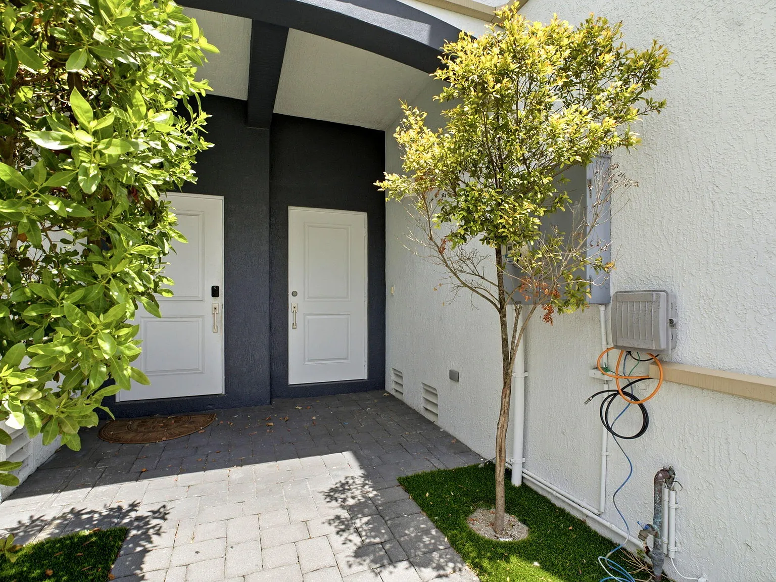 3 bed, 2.5 bath, 1911 sqft, $3,500 — Photo 4