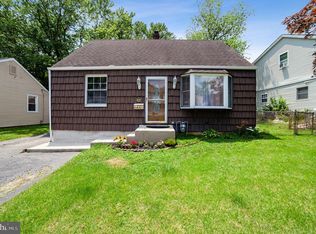 42 Martin Ln, Norwood, PA 19074