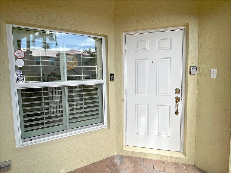 291 Lake Monterey Cir — Photo 4