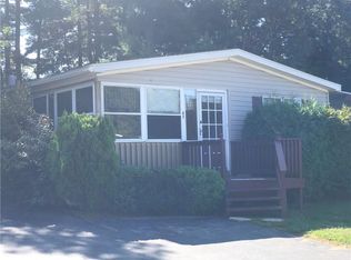 43 Lear Dr, Coventry, RI 02816