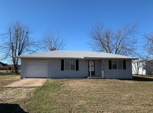 137 Hodge St, Seymour, MO 65746